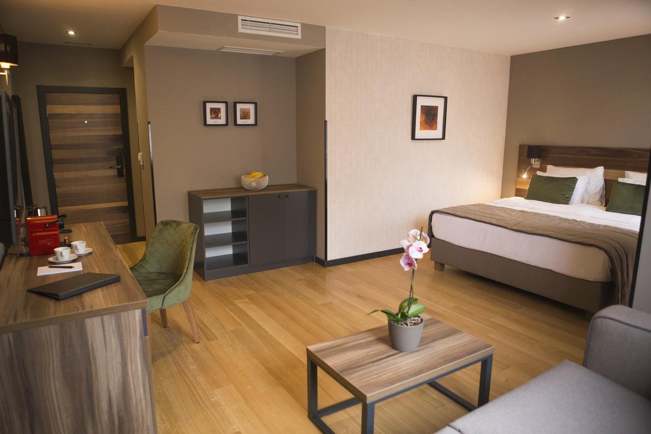 A Hoteli - Hotel Slatina Vrnjačka Banja Kültér fotó