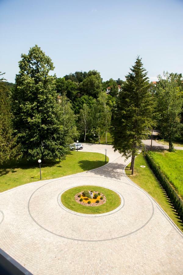 A Hoteli - Hotel Slatina Vrnjačka Banja Kültér fotó